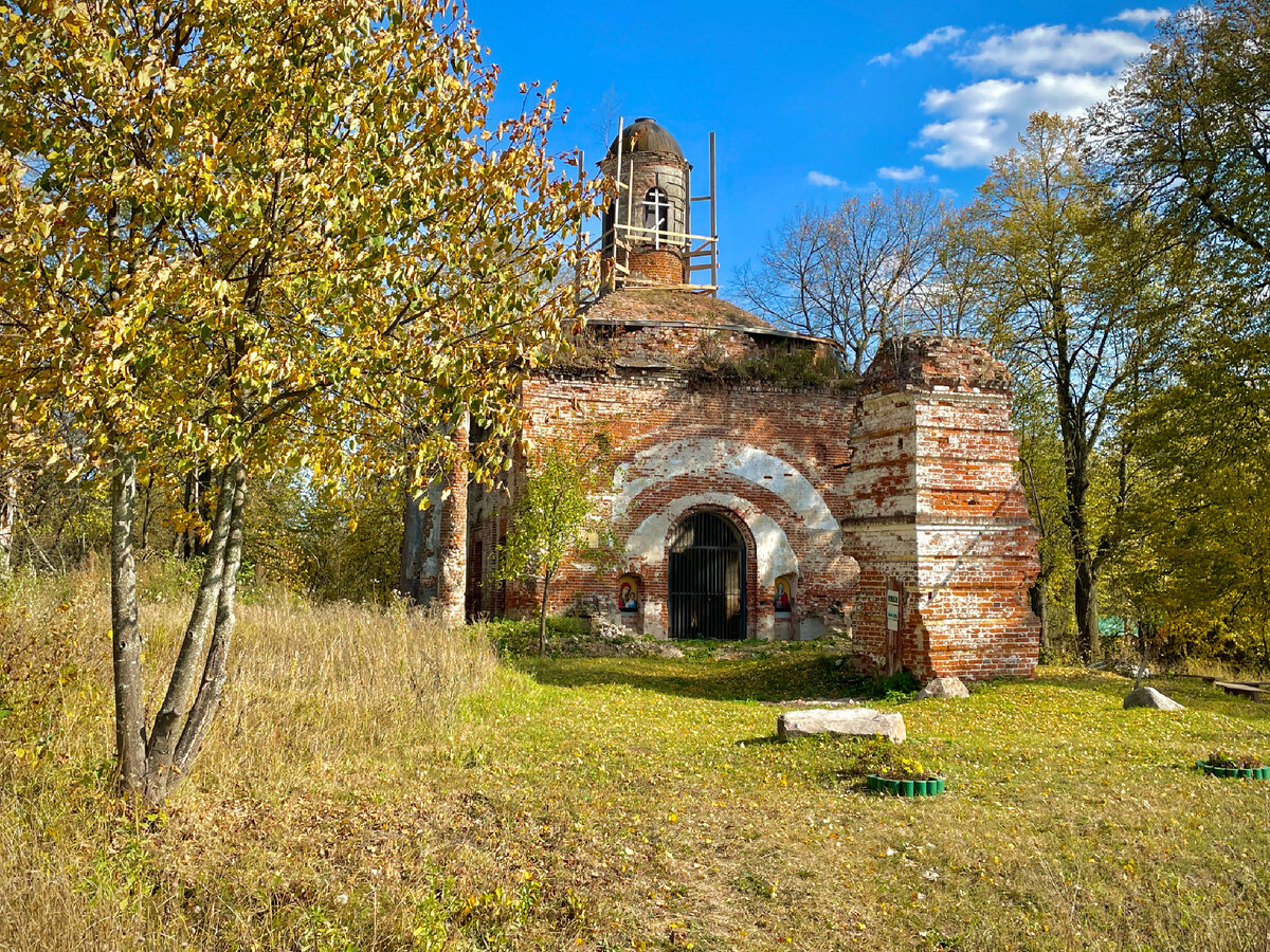 Никольская церковь в Скоморохово. Фото автора