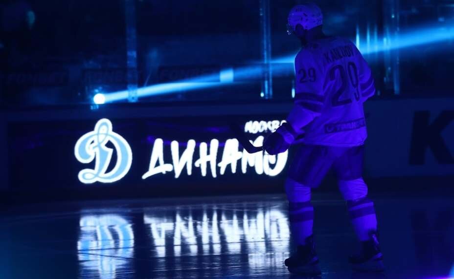    Динамовец Каблуков забросил шайбу в своем 1000-м матче в КХЛ. Фото: Сайт ХК «Динамо» М