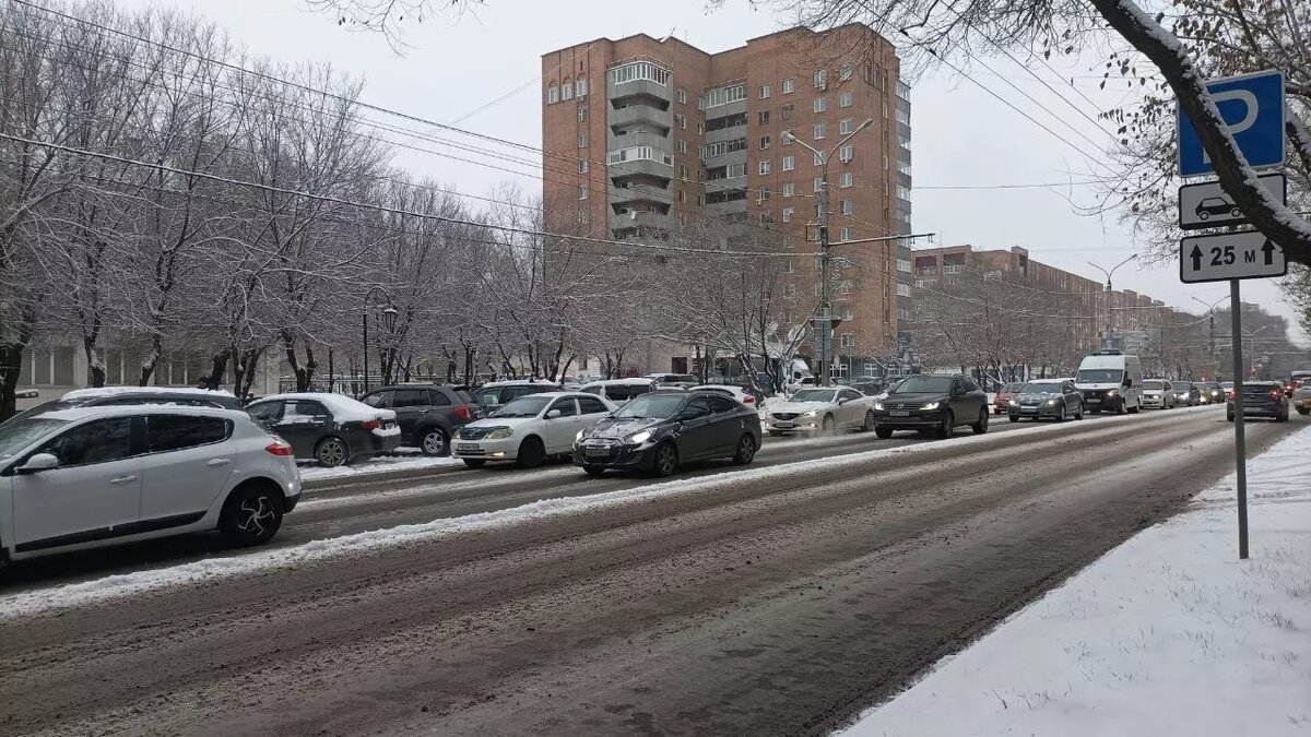 В Хакасии возник транспортный коллапс из-за снега | Новая Хакасия | Дзен