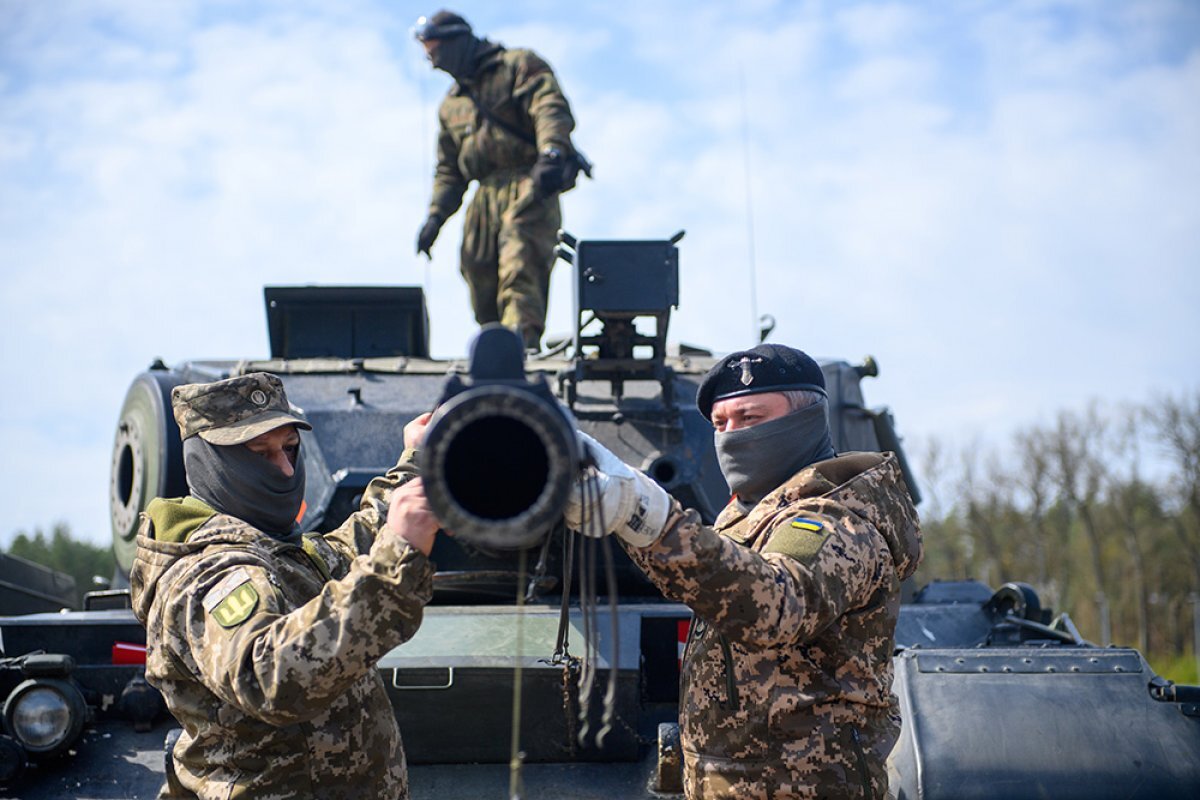    Боец «Ахмата»: ВСУ применяют фосген и фосфор на кременском участке