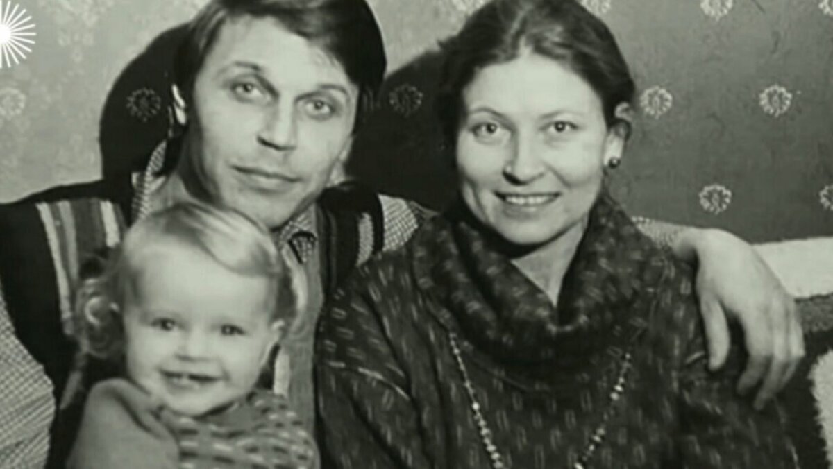Людмила Зайцева с семьей