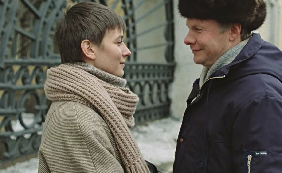 Кадр из фильма "Зимняя вишня" (1985)