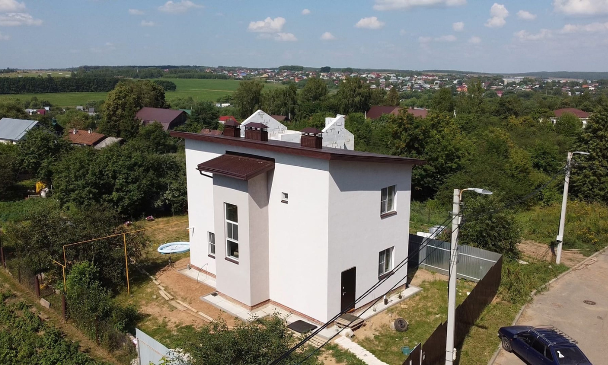 Двухэтажный дом из газобетона в комплектации White box