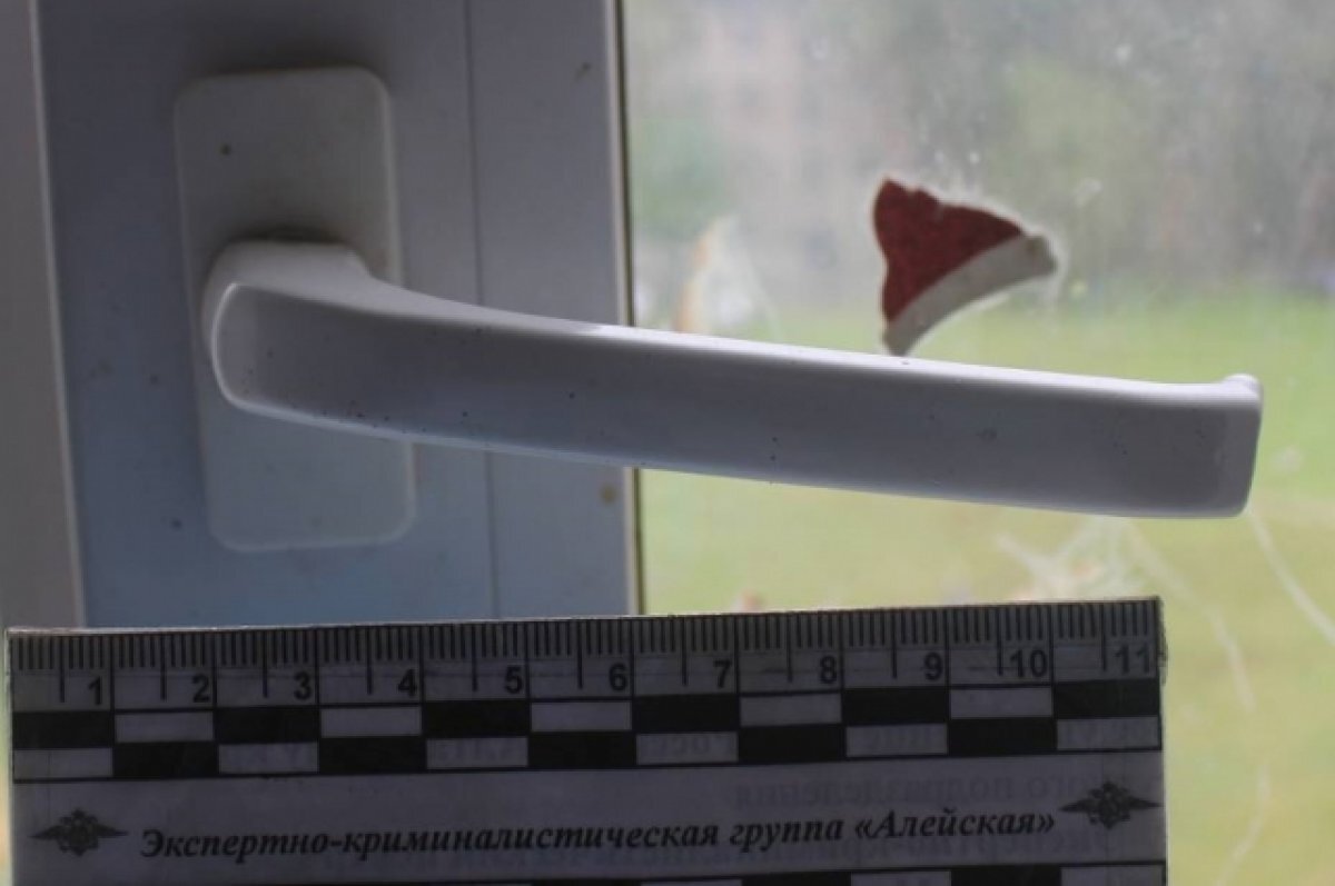    Мальчик выпал из окна частного дома в Севастополе