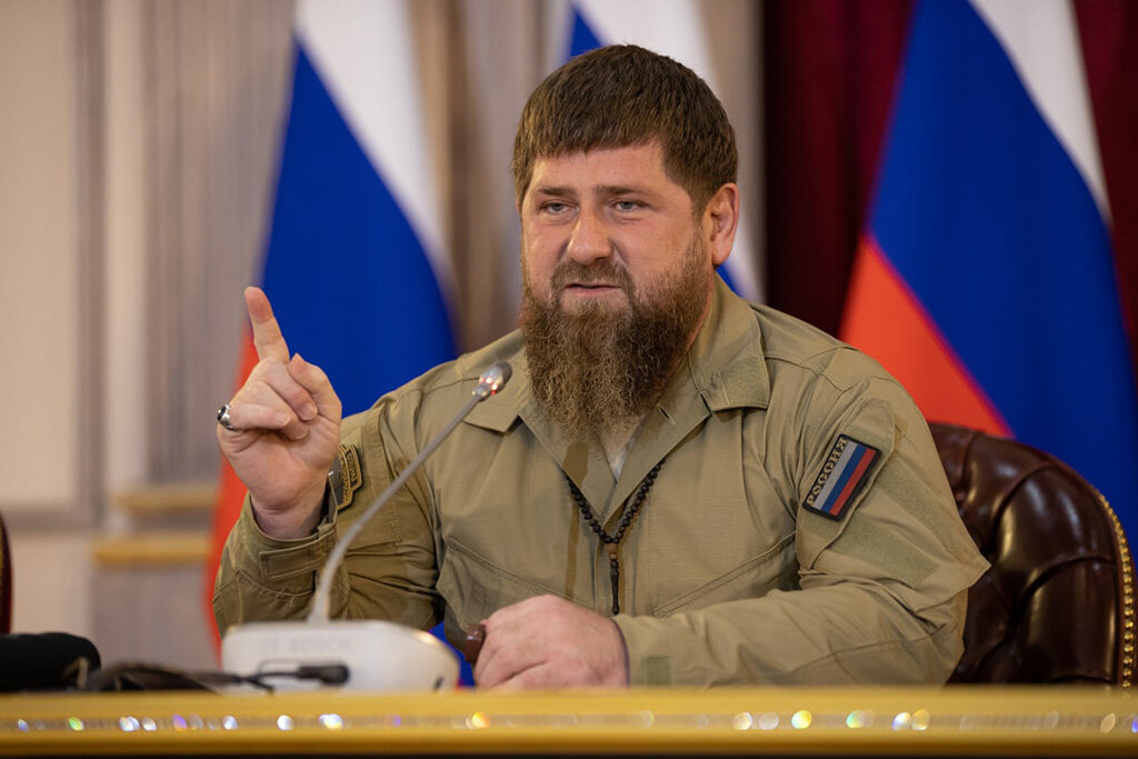 Глава Чеченской Республики Рамзан Кадыров отдал жесткий приказ руководителям силовых структур после бесчинств, устроенных в аэропорту Дагестана.