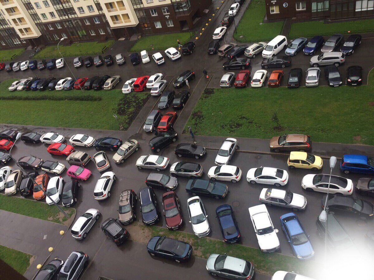 Частая ситуация во дворах города                                                 #путь #путьпдд #стримпдд