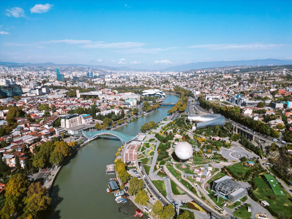 Тбилиси, конец октября 2023 года. Фото автора