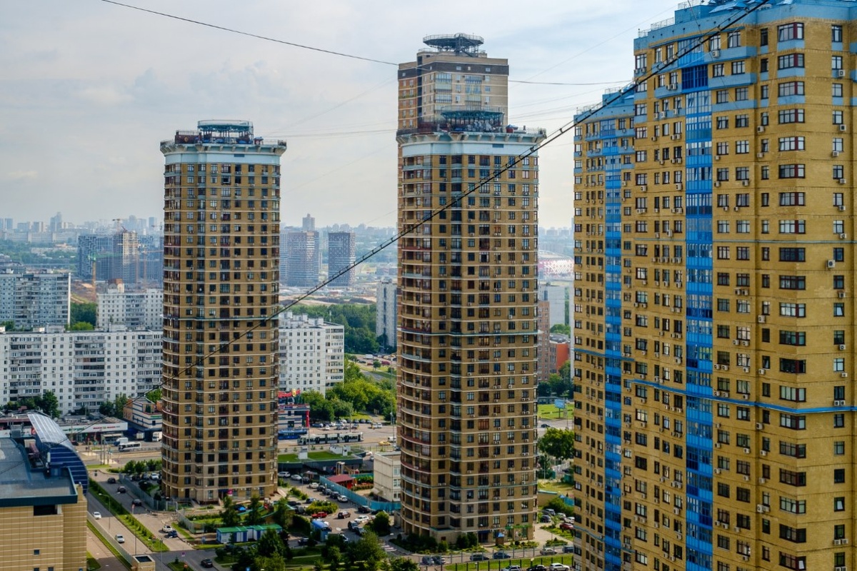 Престижный район активно застраивается все последние десятилетия. Фото: © glokaya_kuzdra / Фотобанк Лори