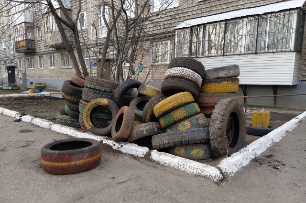    В Ярославле введут штрафы за выброшенные покрышки