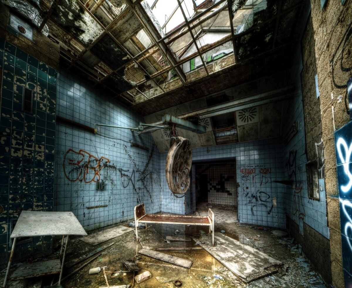 заброшенное здание внутри. заброшенные места. заброшенное здание. заброшенная психиатрическая больница ховрино. абандонет асилум.