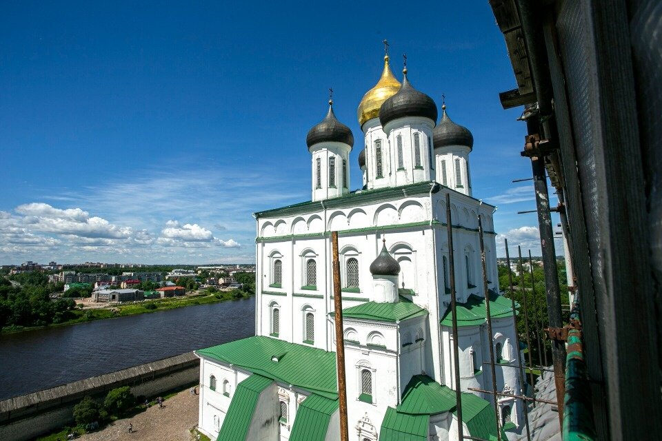 Псков Кремль и Троицкий собор фото