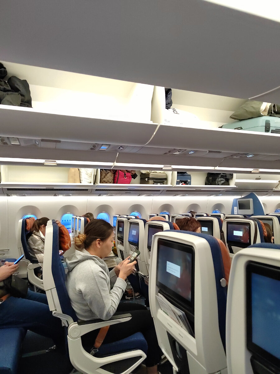 Внутри салона