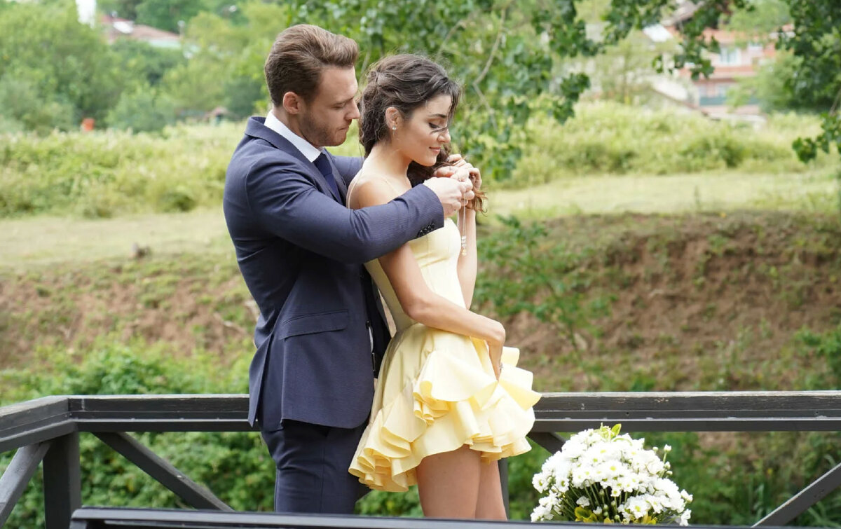 Кадр из сериала «Постучись в мою дверь» 