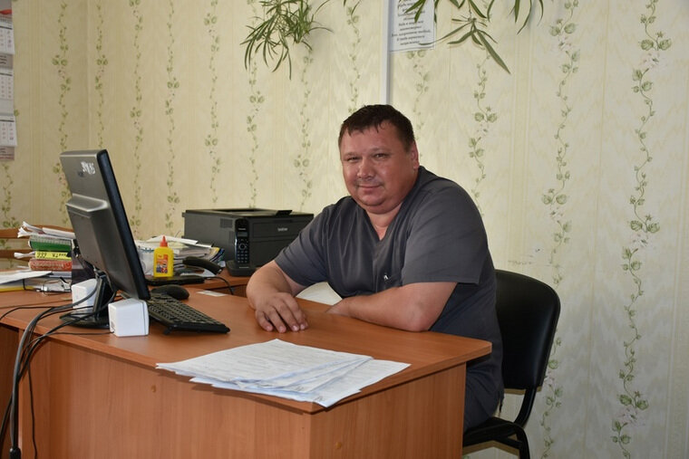    Терапевт из Оренбурга Роман Попов стал заведующим Шатровского филиала межрайонной больницы №5