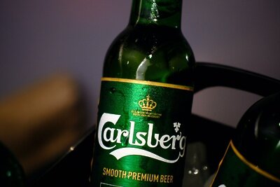    Carlsberg ©Himanshu Choudhary Unsplash.com