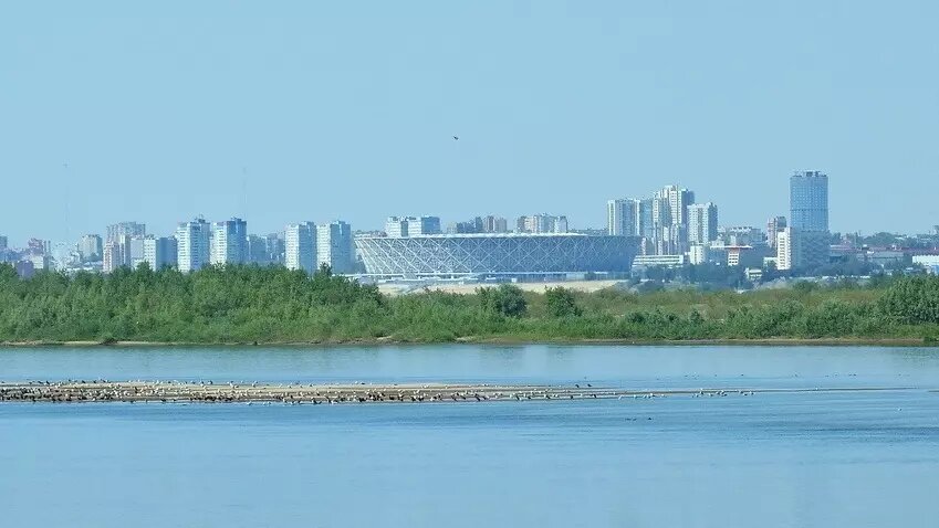     Осенью этого года ряд учёных-экологов забили тревогу из-за рекордного снижения уровня воды в Волге. В Саратовской области обмеление может нарушить судоходство, в Волгоградской ситуация тоже непростая. Из-за чего это происходит и можно ли как-то повлиять на этот процесс?