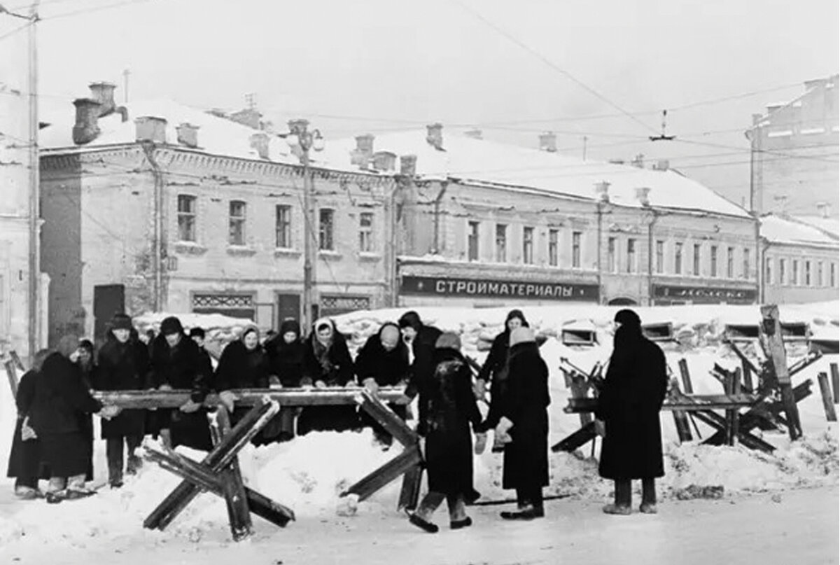 улицы москвы в войну