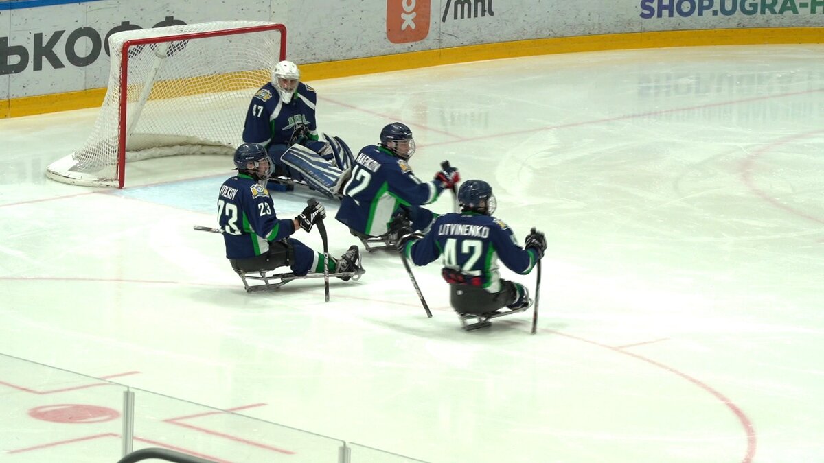    В Югре стартовал этап чемпионата России по следж-хоккею