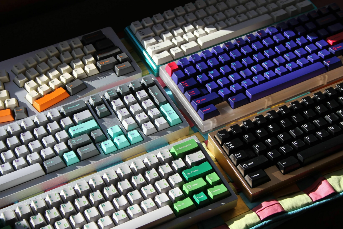 Разные клавиши. Keycaps g20. Клавиатура. Много клавиатур. Необычные клавиатуры.