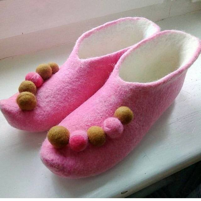 Тапочки с шариками