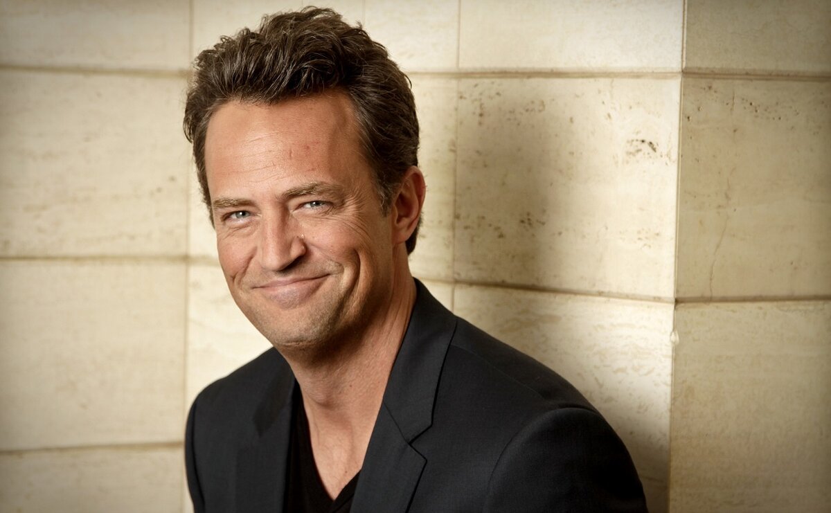     Прощай, Чендлер: умер актер Мэттью Перри