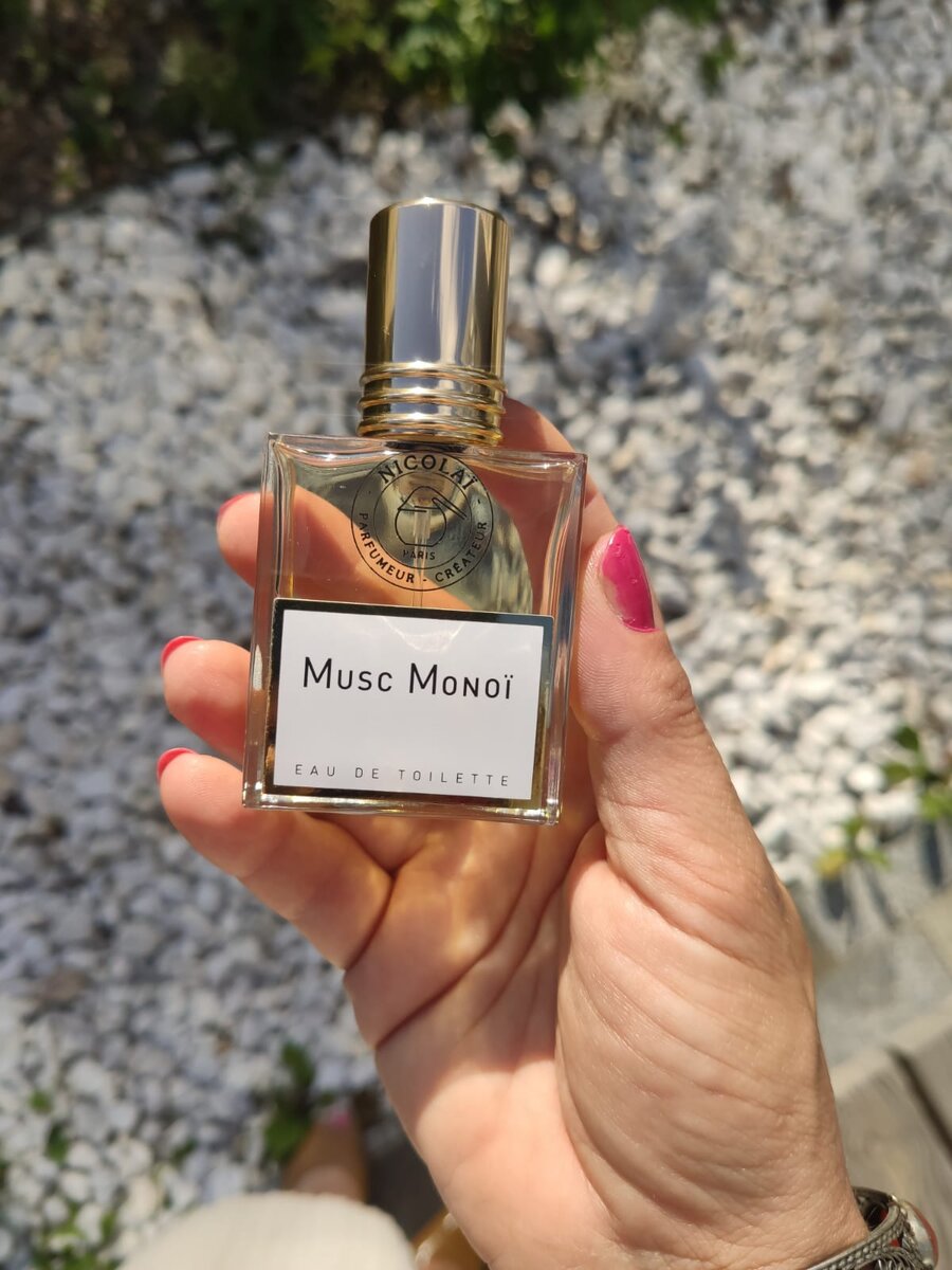 Любимый аромат самого парфюмера. К сожалению, уже снятый с производства