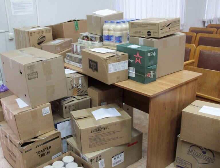    Тушенка, каша и чай. Жители Илекского района собрали гуманитарную помощь для бойцов СВО Кристина Просвиркина