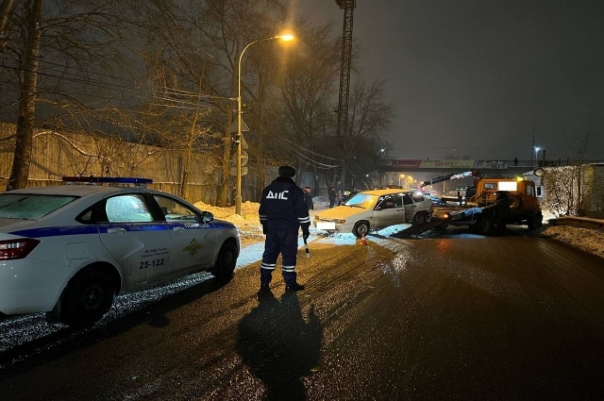    В Каменске-Уральском столкнулось четыре автомобиля