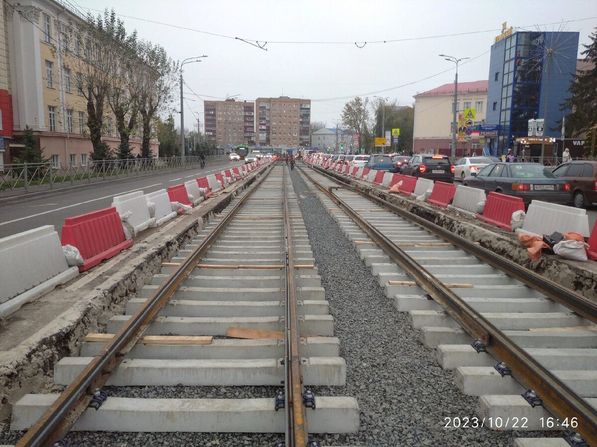 Начало укладки нового рельсового полотна