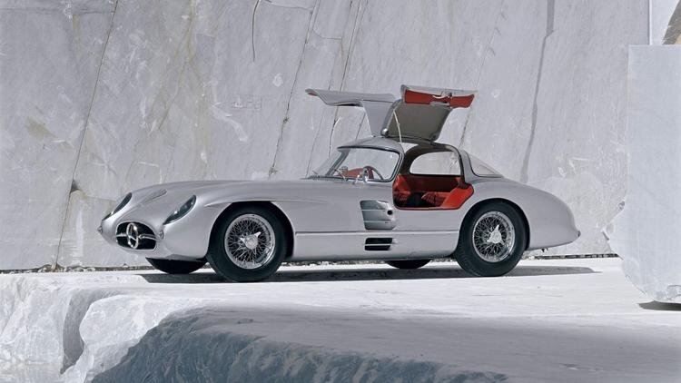 1© Mercedes-Benz