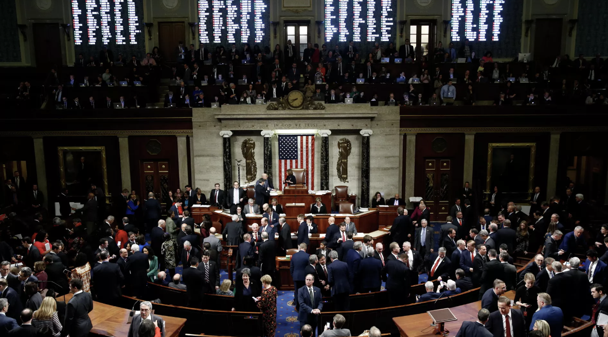     Заседание палаты представителей США / AP Photo / Patrick Semansky