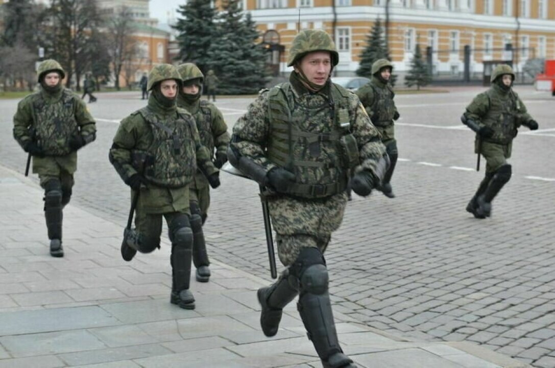    ФСО 1-3 ноября проведет в Москве учения с возможным использованием бронетехники