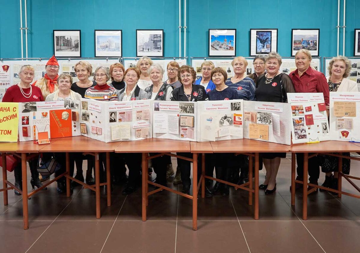 Кунгуряки с комсомольским задором отметили 105-летие ВЛКСМ