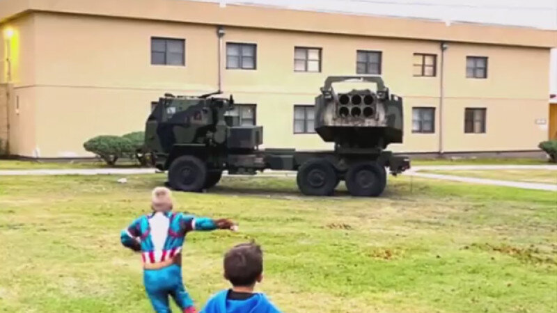    HIMARS. Reddit
