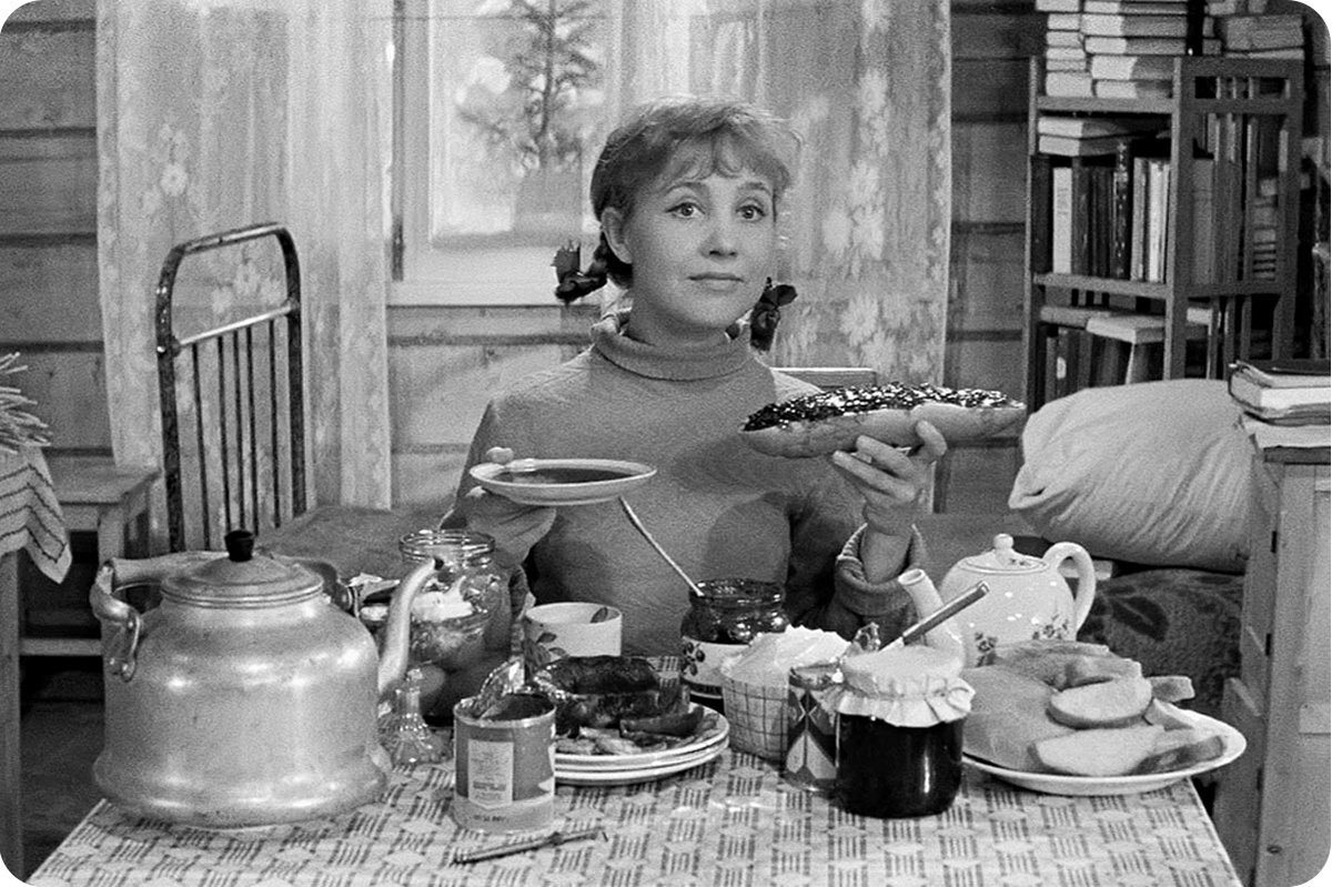 Кадр из фильма "Девчата" из открытых источников 