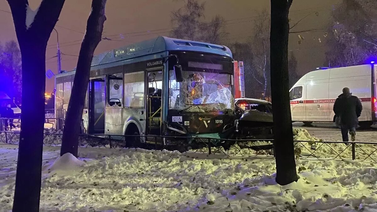     Появились жуткие подробности ДТП недалеко от центра города: об этом рассказали в МВД по РК.