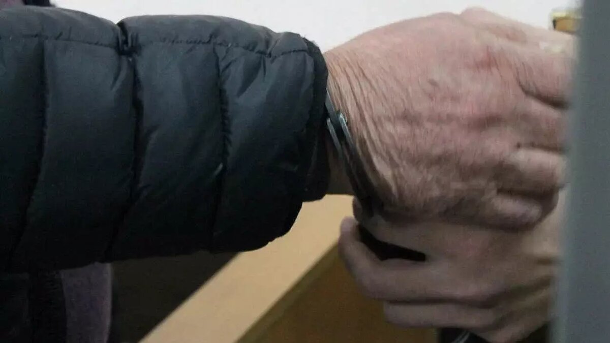     Сотрудник одной из нефтяных компаний Татарстана вступил в легион «Свобода России»*. Он получал данные о стратегических объектах для ВСУ. Об этом стало известно Telegram-каналу SHOT.