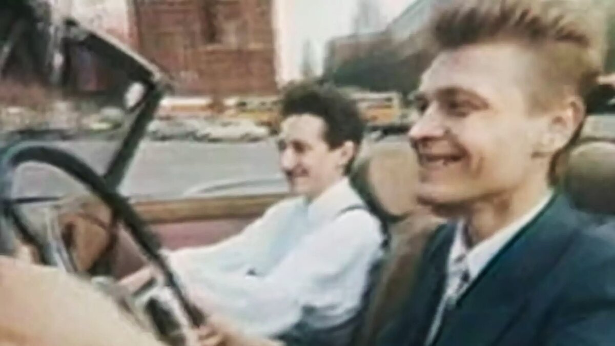    Сергей Лапин в клипе «Добрый вечер, Москва!»Кадр из видео