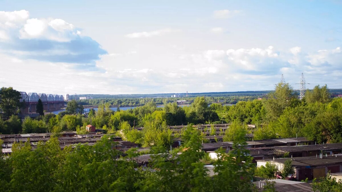     Будущим жильцам обещают школу на тысячу мест и бассейн.