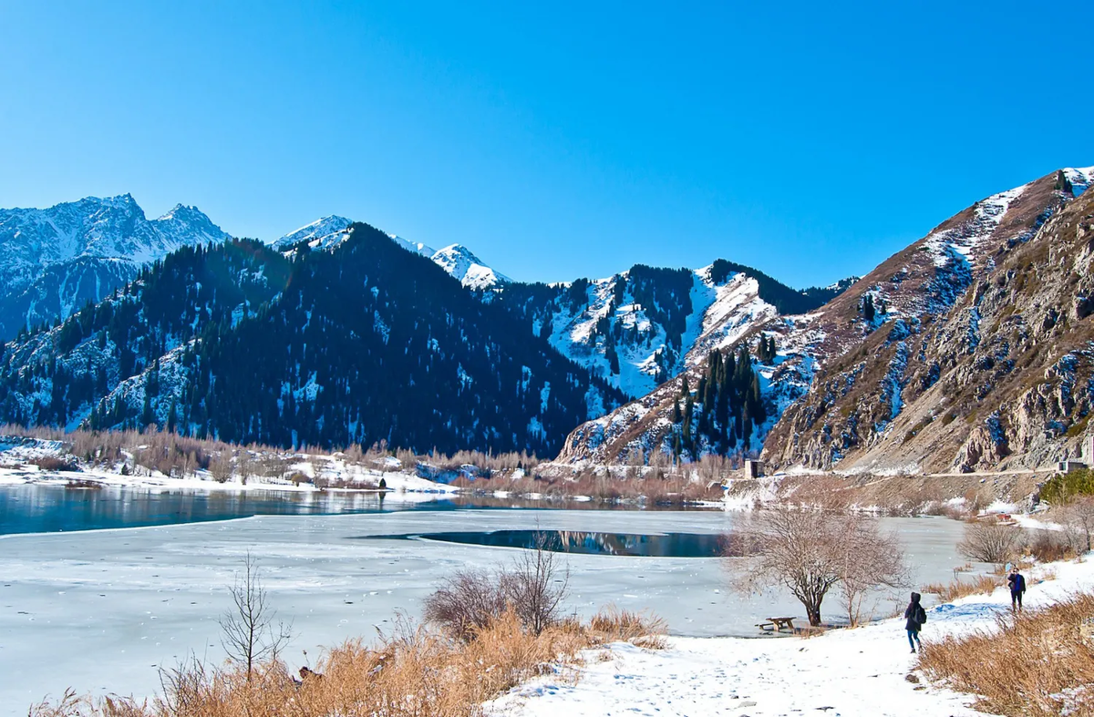 Зимние месяцы могут быть волшебными, и мы приглашаем вас погрузиться в удивительный мир Кыргызстана в это время года.
