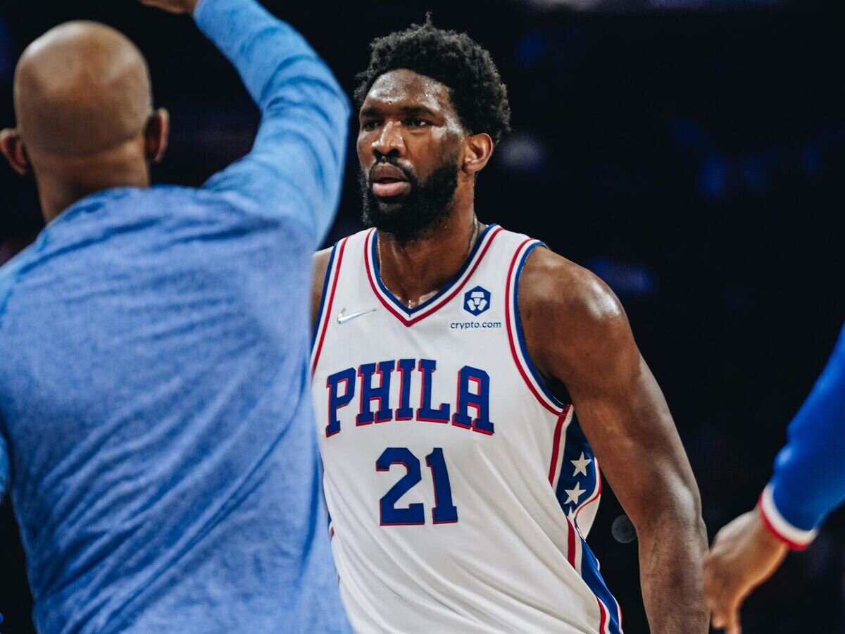 Индиана пэйсерс филадельфия севенти сиксерс 26 января. Joel Embiid. Patrick Patterson. Зак Коллинз баскетболист. Joel Embiid back.