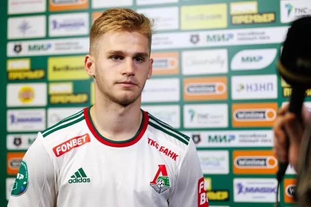    В «Манчестер Юнайтед» больше не позовут? Почему валится карьера Сергея Пиняева Фото #2