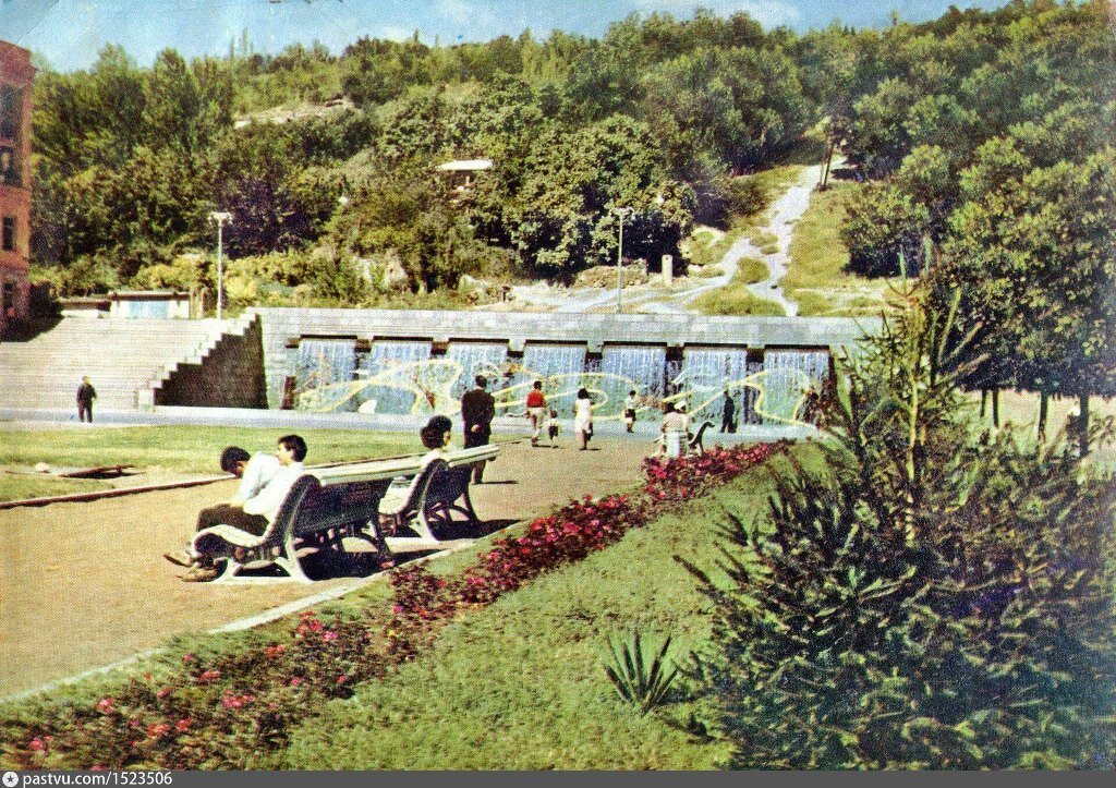 Фото 1970-х годов с сайта pastvu.com