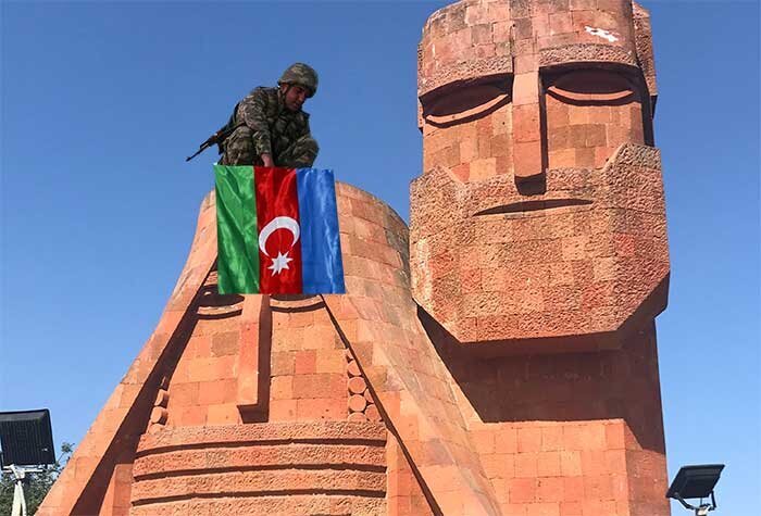 «Насильственное перемещение населения Нагорного Карабаха произошло после девятимесячной блокады, Азербайджан пошел на этот шаг при соучастии РФ и при поддержке Турции» - заявил посол Франции Оливье...-34