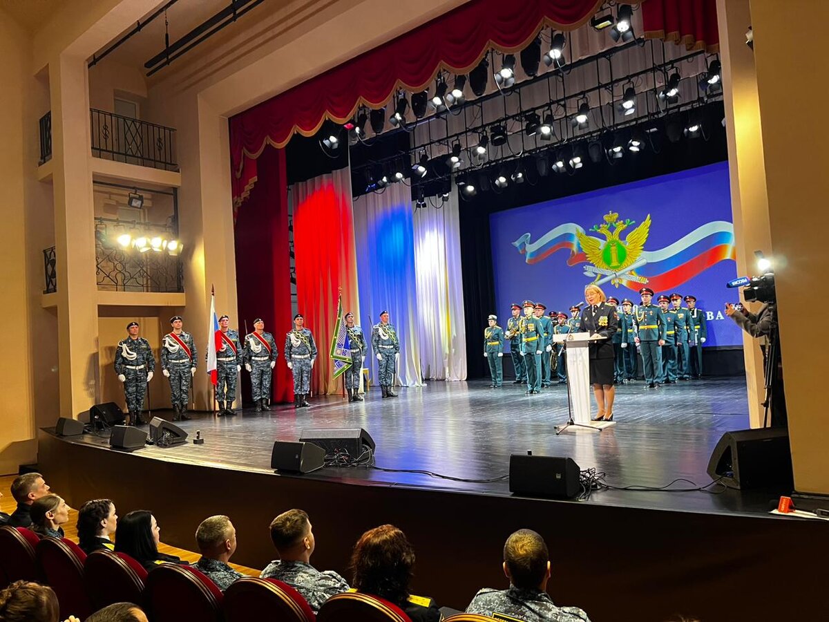    Курские судебные приставы 1 ноября принимают поздравления с профессиональным праздником