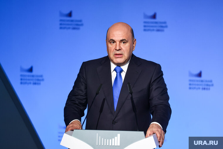    Премьер-министр РФ Михаил Мишустин поговорил с главой Росавиации о безопасности полетов в РФ