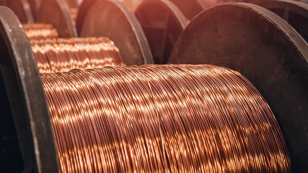    Фото: finnewsnetwork.com.au. Август Макаров