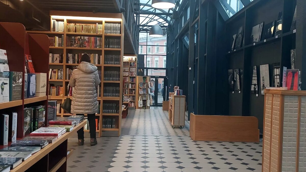     Владельцы магазина «Книжный Новгород» на Алексеевской улице в Нижнем Новгороде подали кассационную жалобу, пытаясь оспорить решение о сносе павильона. Об этом сообщается в картотеке арбитража.