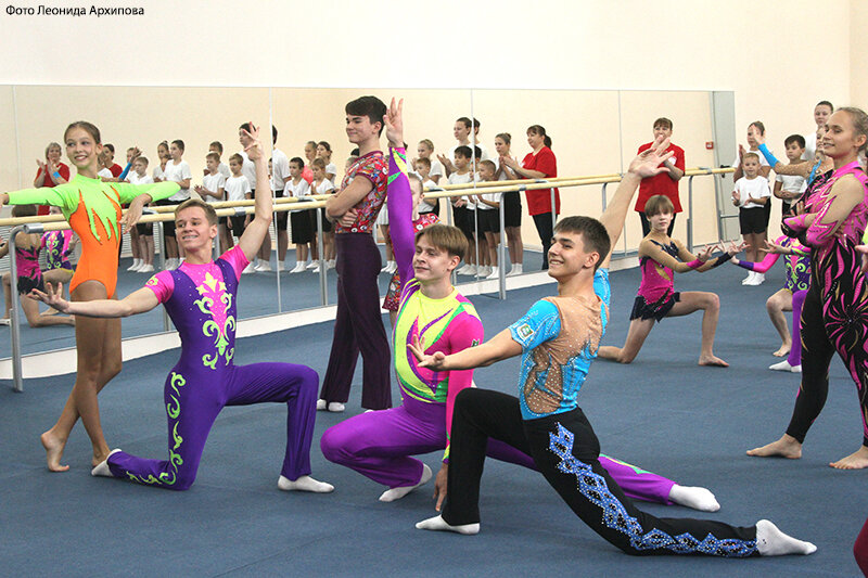 открыть дюсш. школа самбо титан. ушу тимирязева 26а. спортивный лагерь для детей. запорожье спортивная школа.