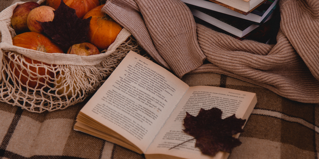 Итоги мистического книжного марафона: мрачные поместья, ведьмы, привидения